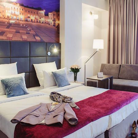 Vestil Hotel Piotrkow Trybunalski Ngoại thất bức ảnh