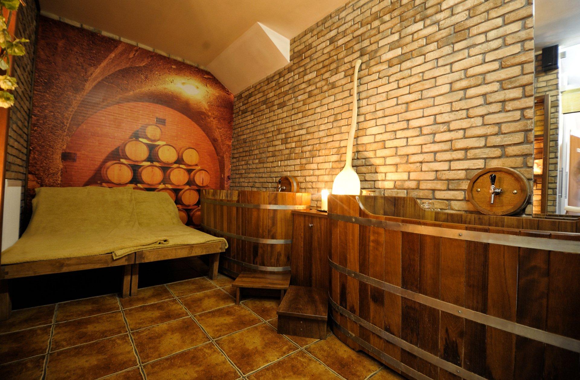 Vestil Hotel Piotrkow Trybunalski Ngoại thất bức ảnh